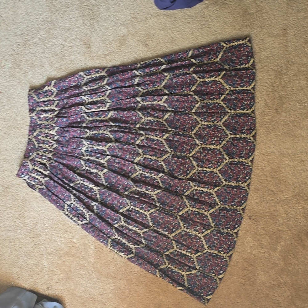 Women's Patterned Skirt